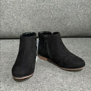 Cat & Jack Black Ankle Boots